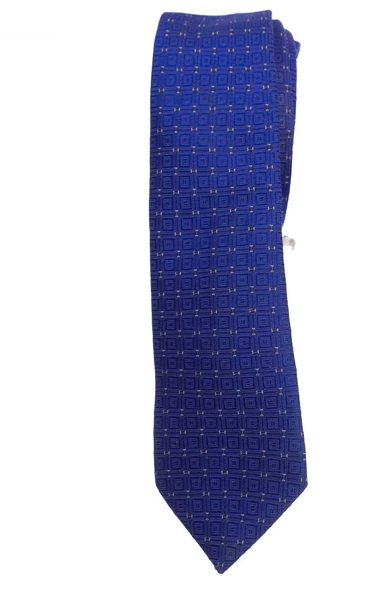 ACCESORIO COLOR AZUL  ARTURO CALLE