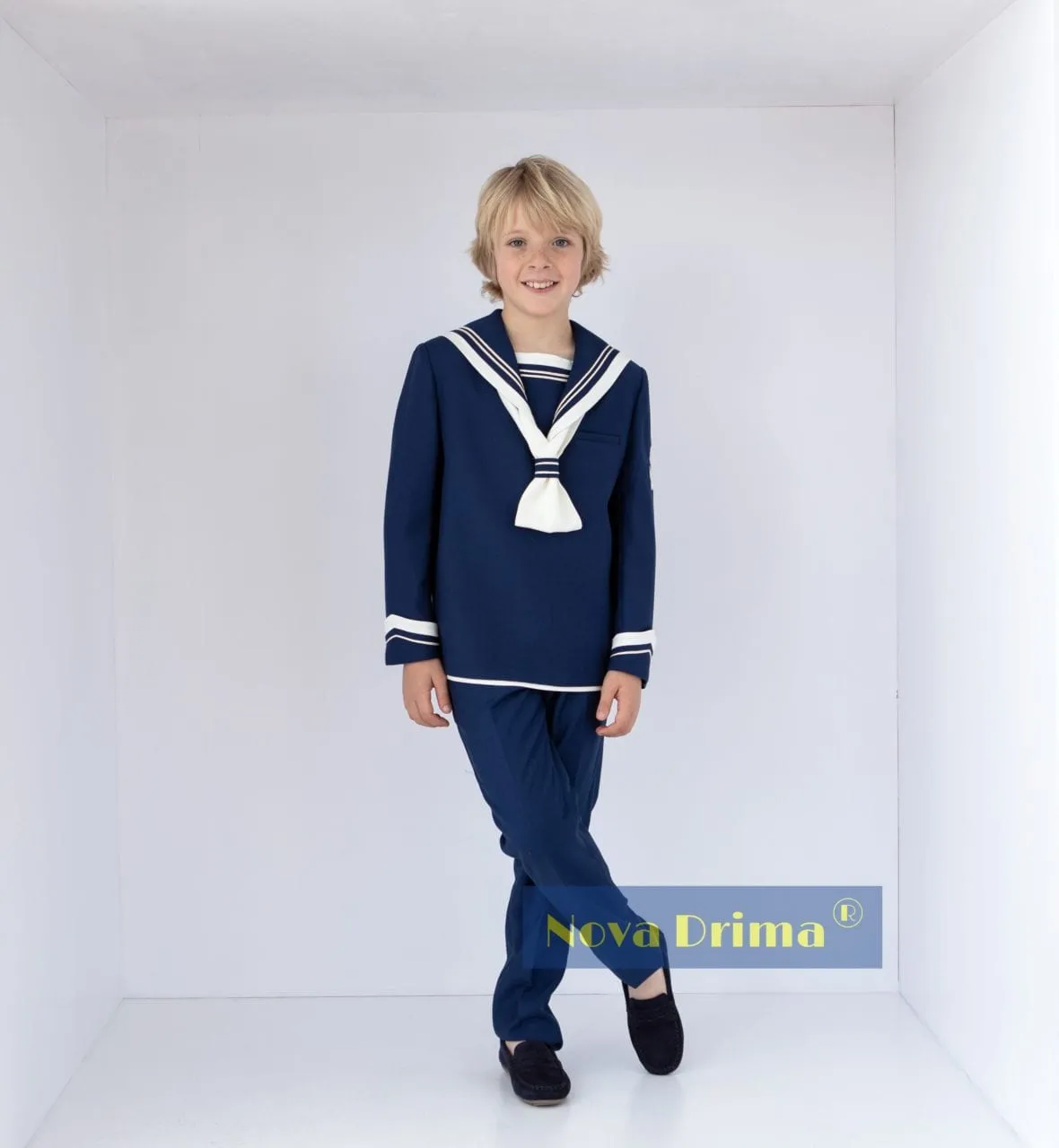  !TRAJE MARINERO COLOR AZUL TINTA, SOLO QUEDA UNO!!