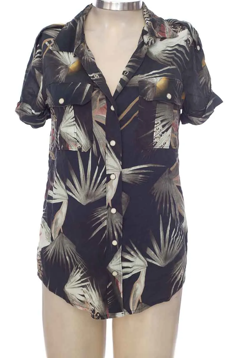 BLUSA COLOR NEGRO  CHEVIGNON