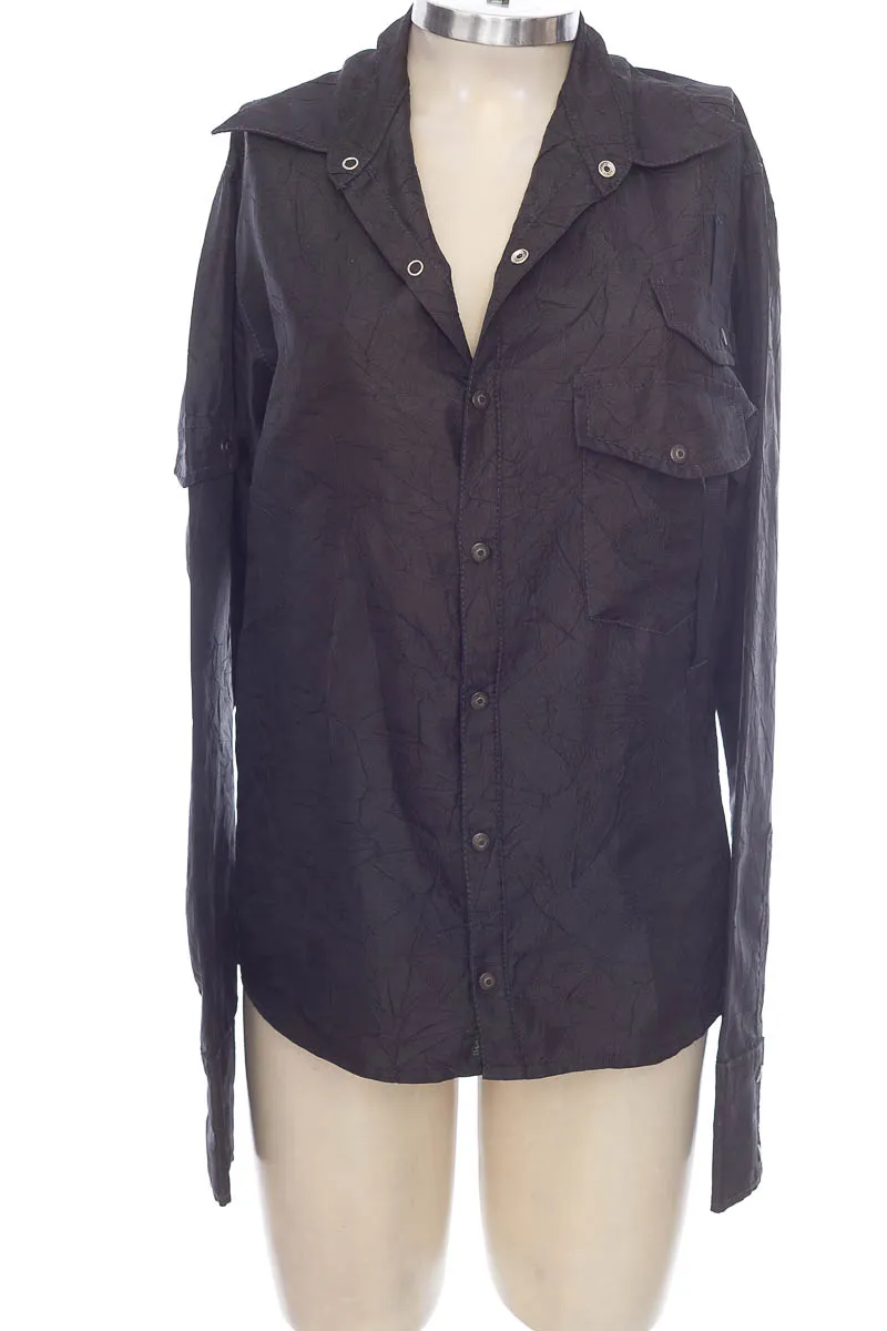 BLUSA COLOR NEGRO  CLOSEANDO