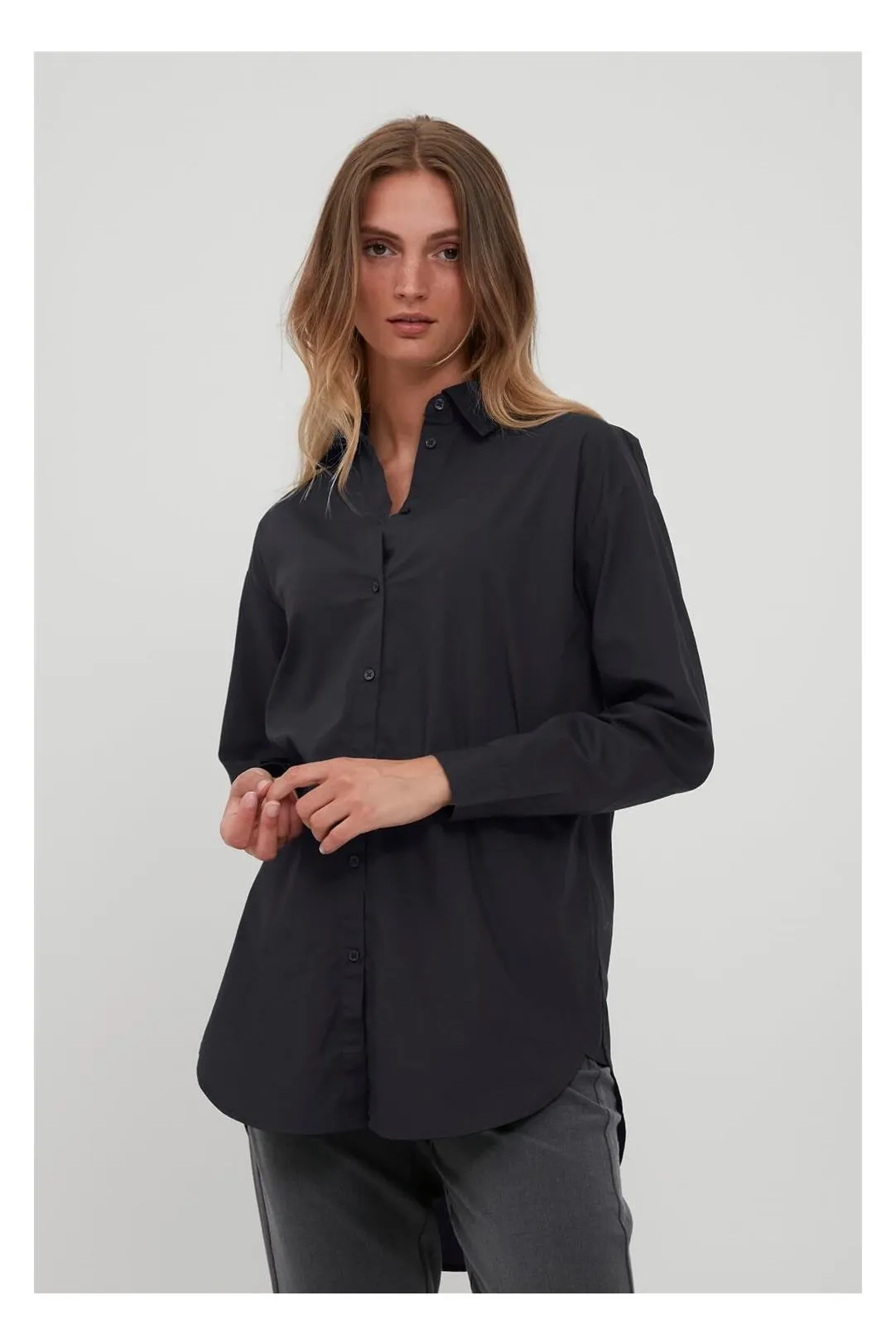 Camisa larga Bygamze negro