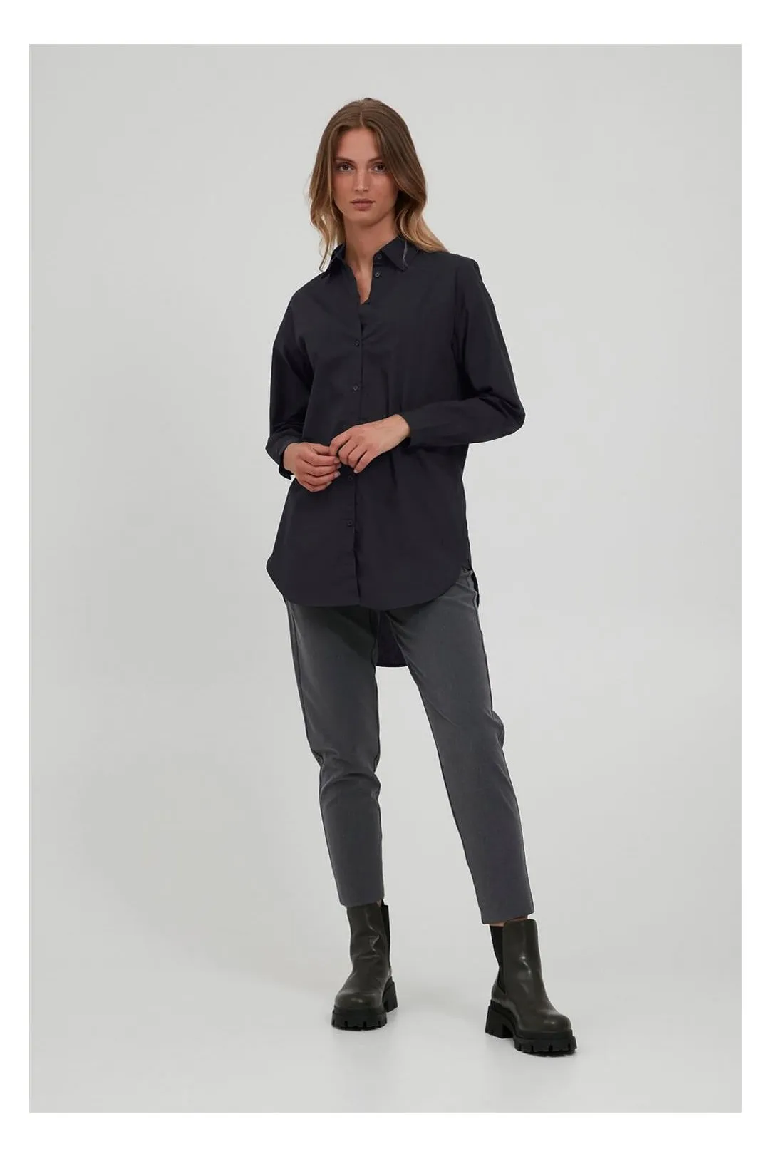 Camisa larga Bygamze negro