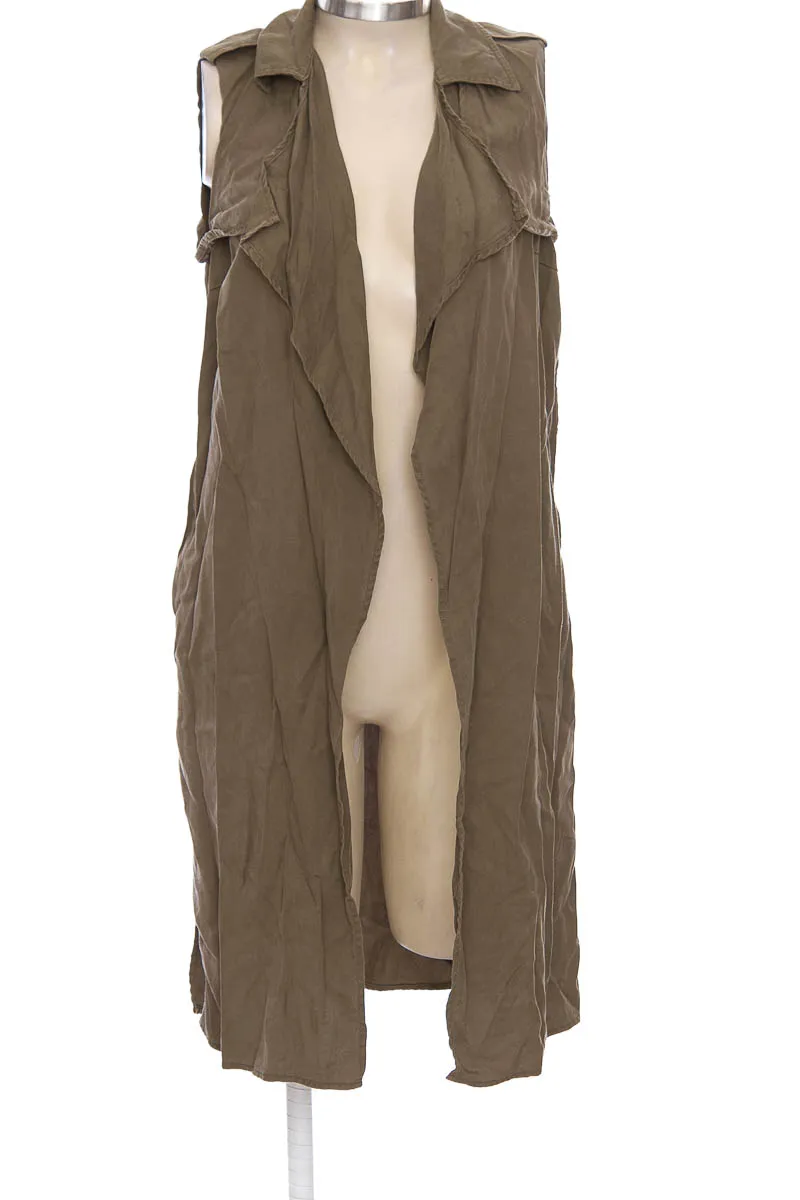 CHAQUETA / ABRIGO COLOR VERDE  STUDIO F