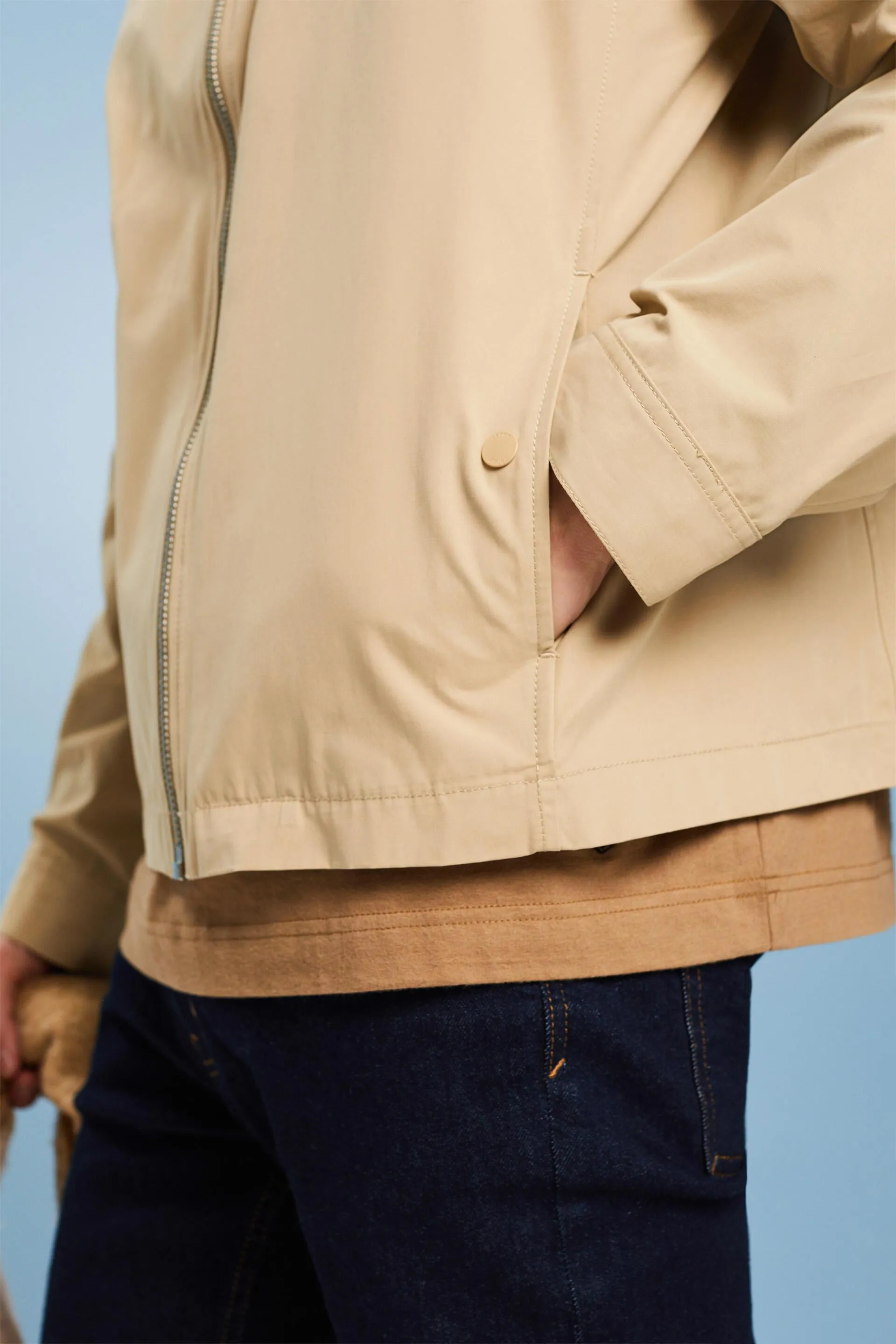 Chaqueta con cremallera