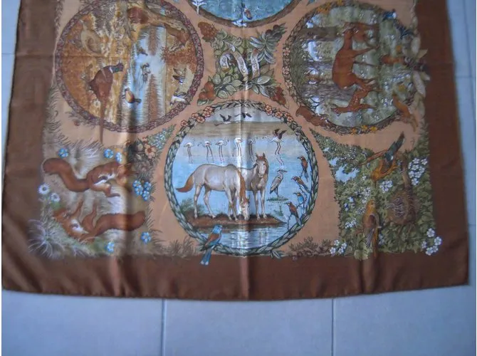 Hermès Les quatres saisons Castaño 