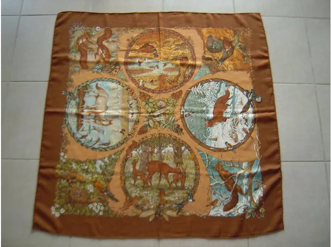 Hermès Les quatres saisons Castaño 