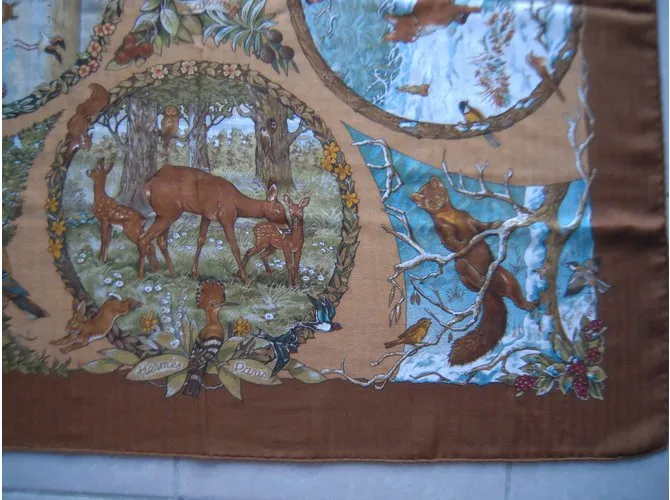 Hermès Les quatres saisons Castaño 