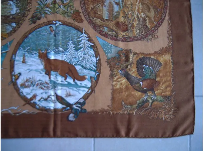 Hermès Les quatres saisons Castaño 