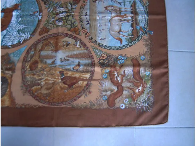 Hermès Les quatres saisons Castaño 