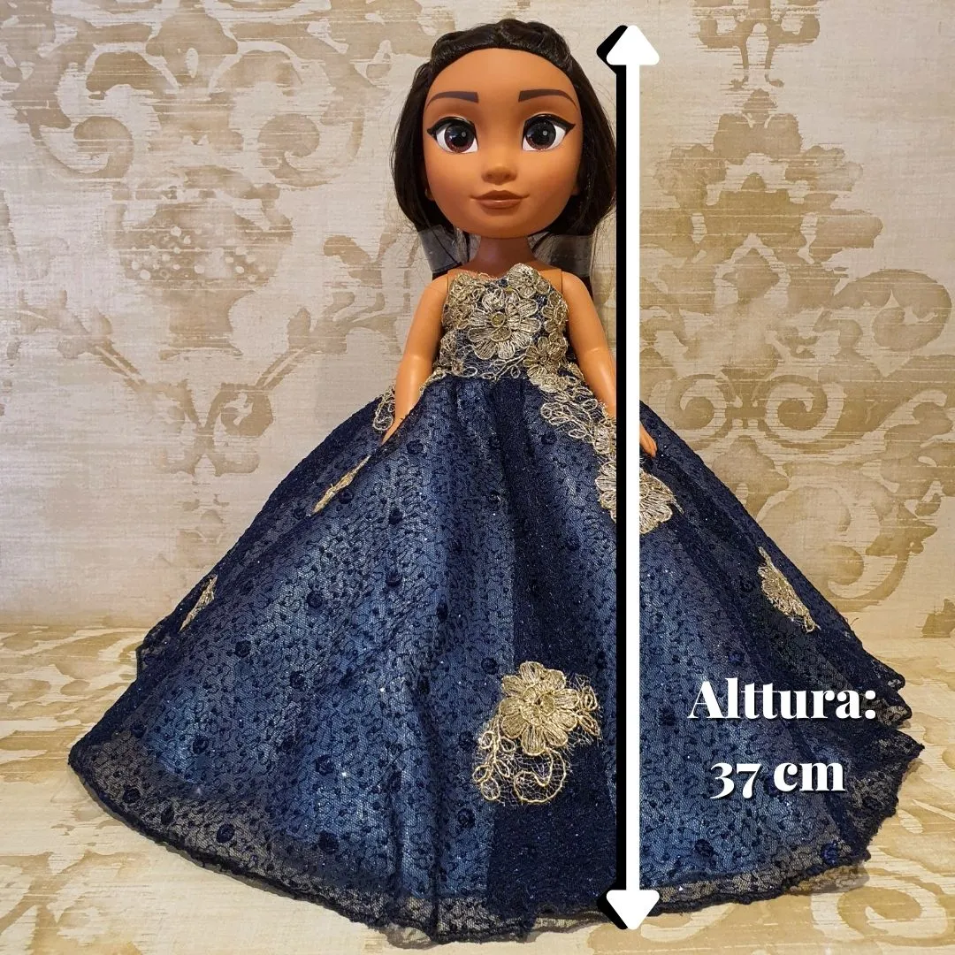 Muñeca de 15 años Azul Marino con Encaje Dorado