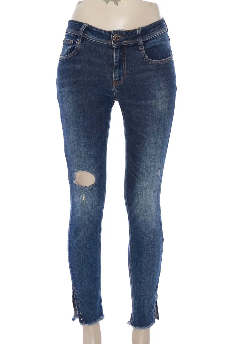 PANTALóN COLOR AZUL  CHEVIGNON