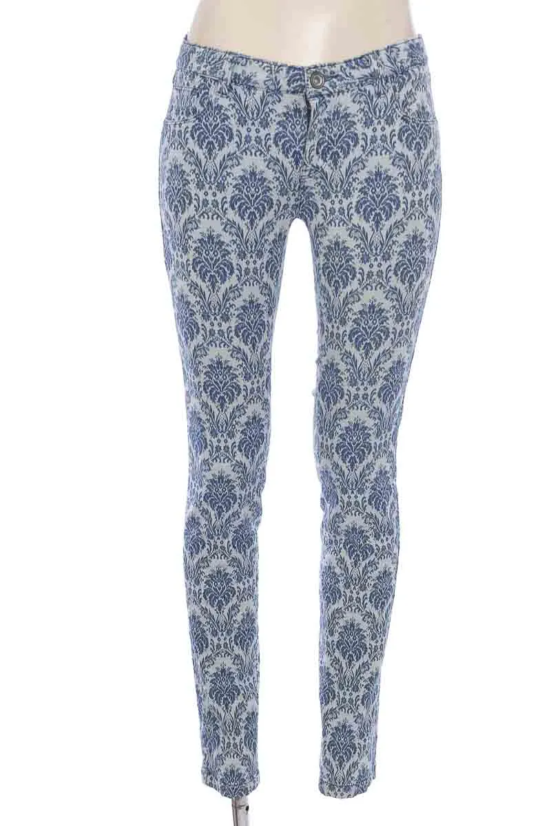 PANTALóN COLOR AZUL  COLOR SIETE