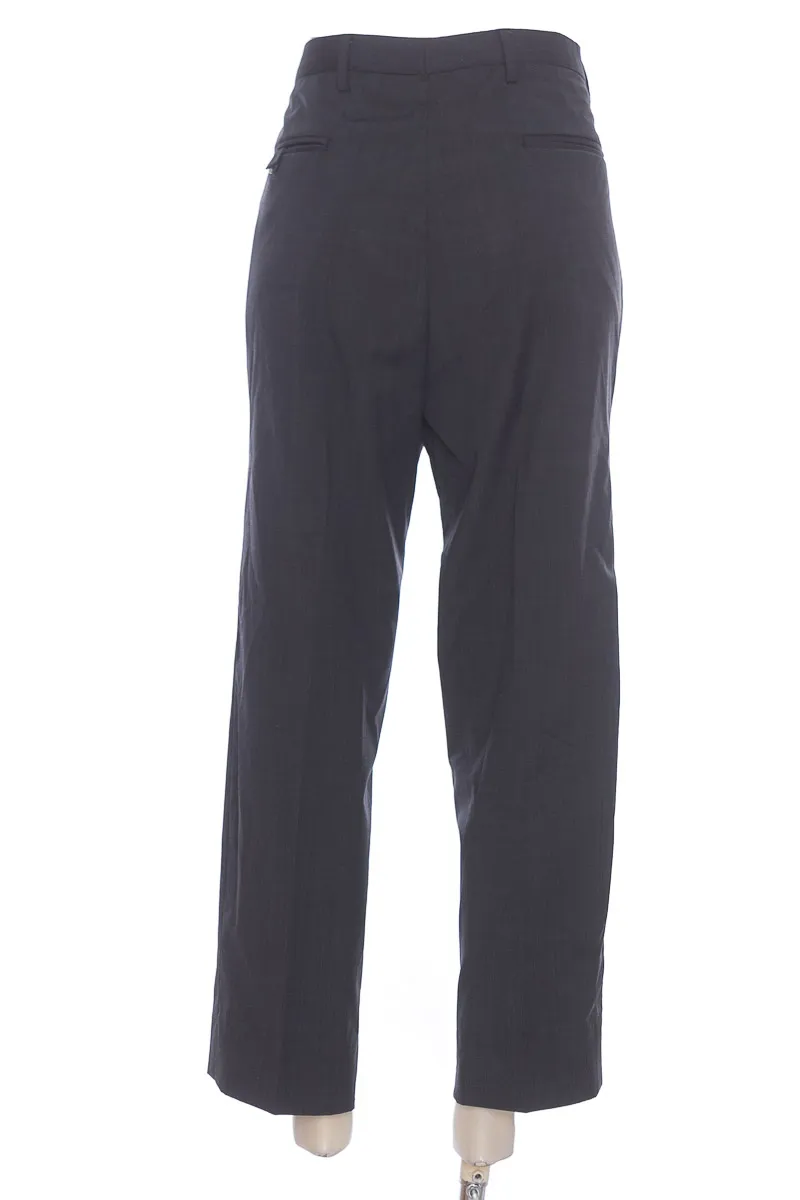 PANTALóN COLOR GRIS  CERRUTI