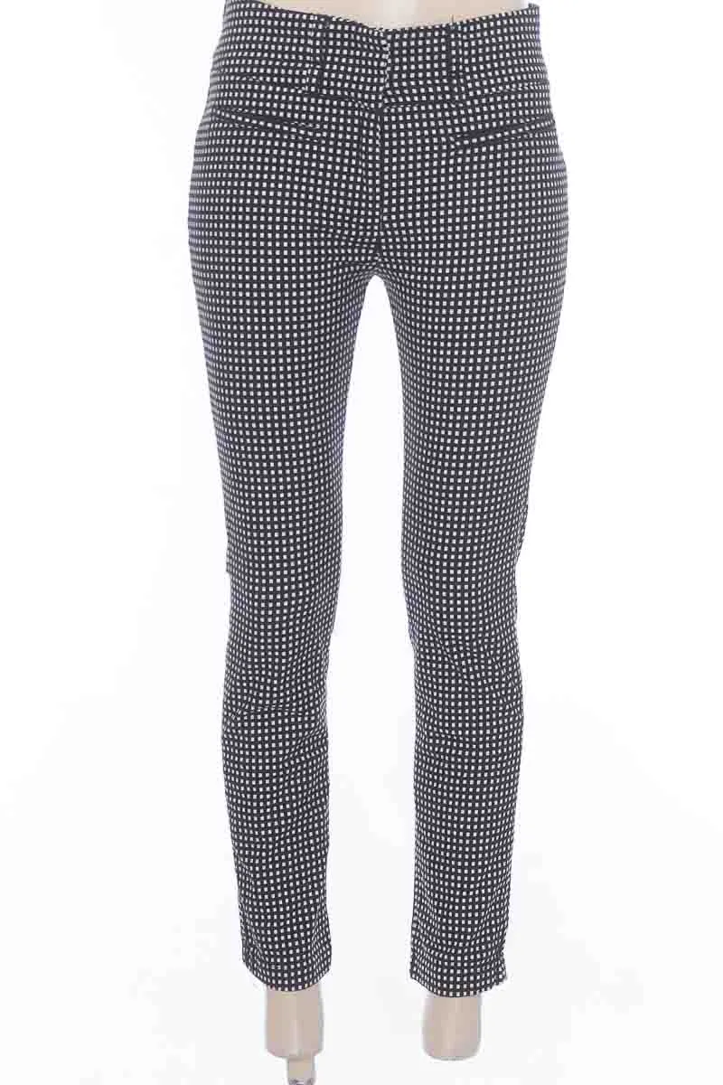 PANTALóN COLOR NEGRO  APOLOGY