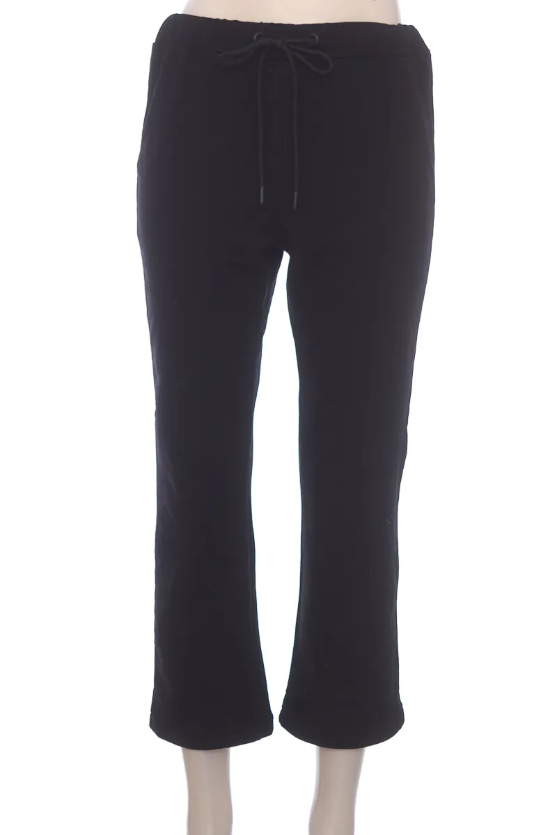 PANTALóN COLOR NEGRO  ARKITECT