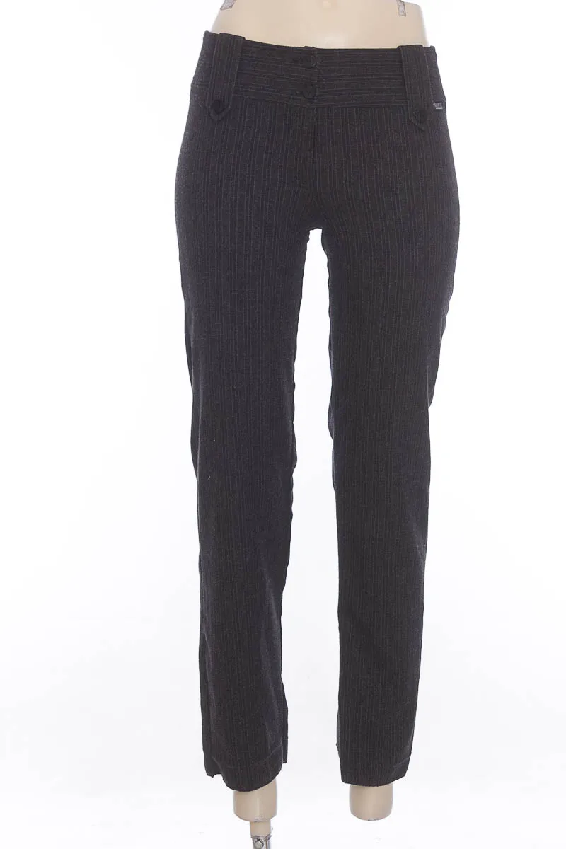 PANTALóN COLOR NEGRO  NIKELL