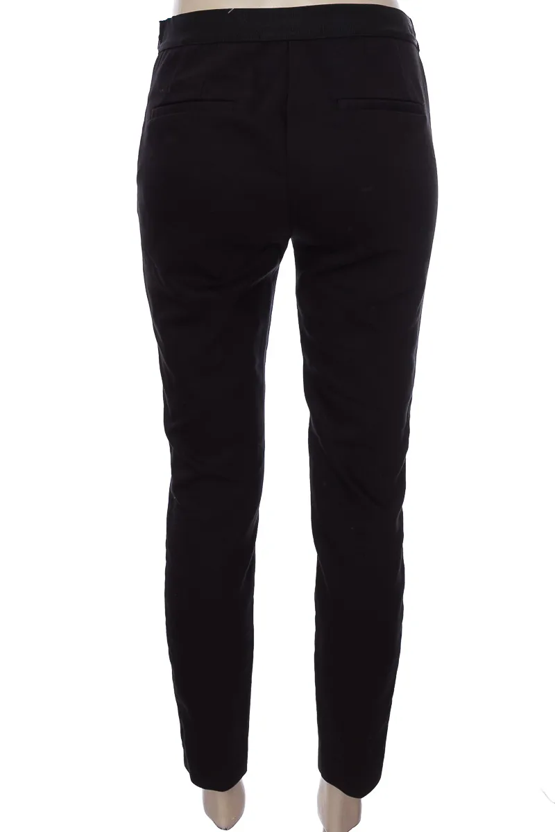 PANTALóN COLOR NEGRO  ZARA
