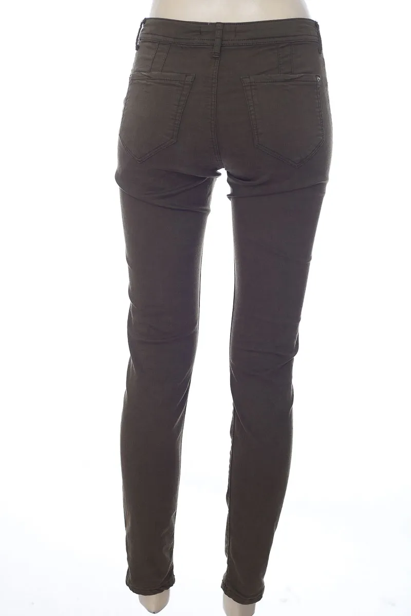 PANTALóN COLOR VERDE  BERSHKA