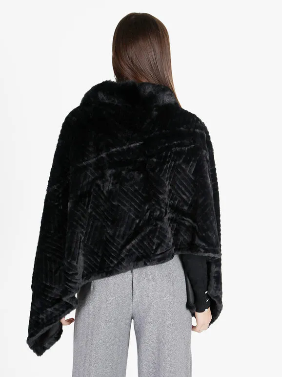 Solada Poncho de pelo sintético para mujer.