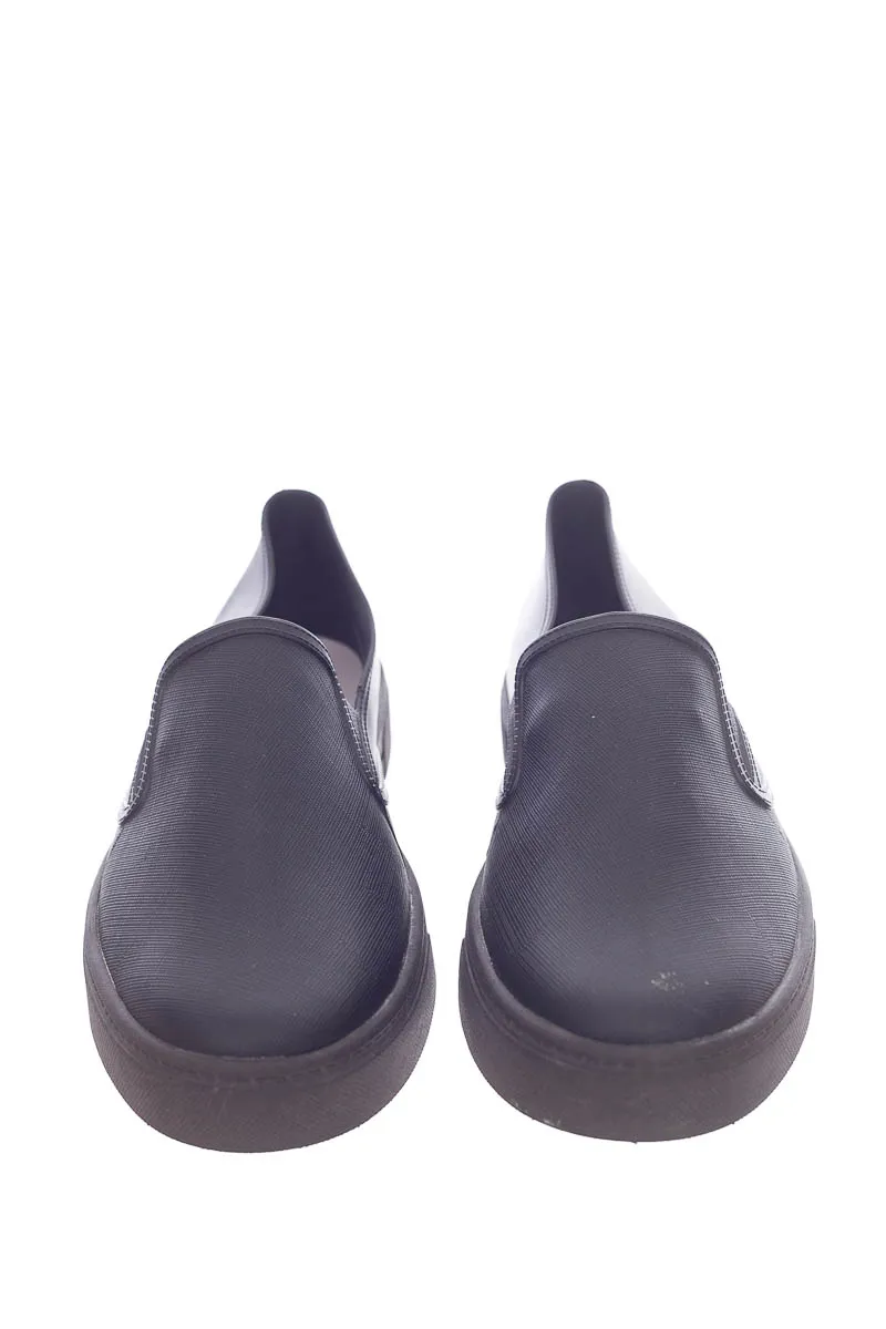ZAPATOS COLOR NEGRO  XIRELLA